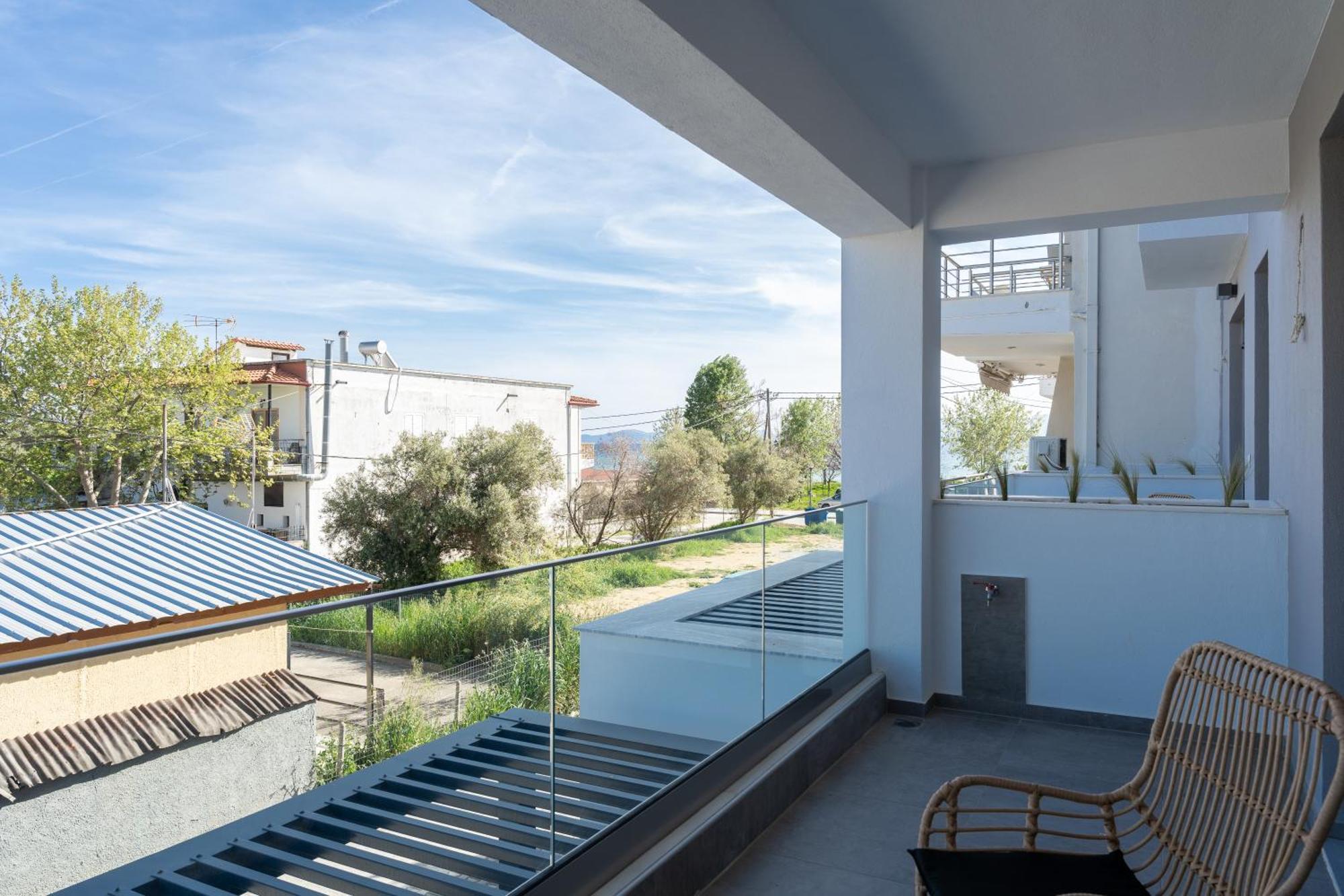 Kleoniki & Irida Residential Complexes Appartement Ofrínion Buitenkant foto