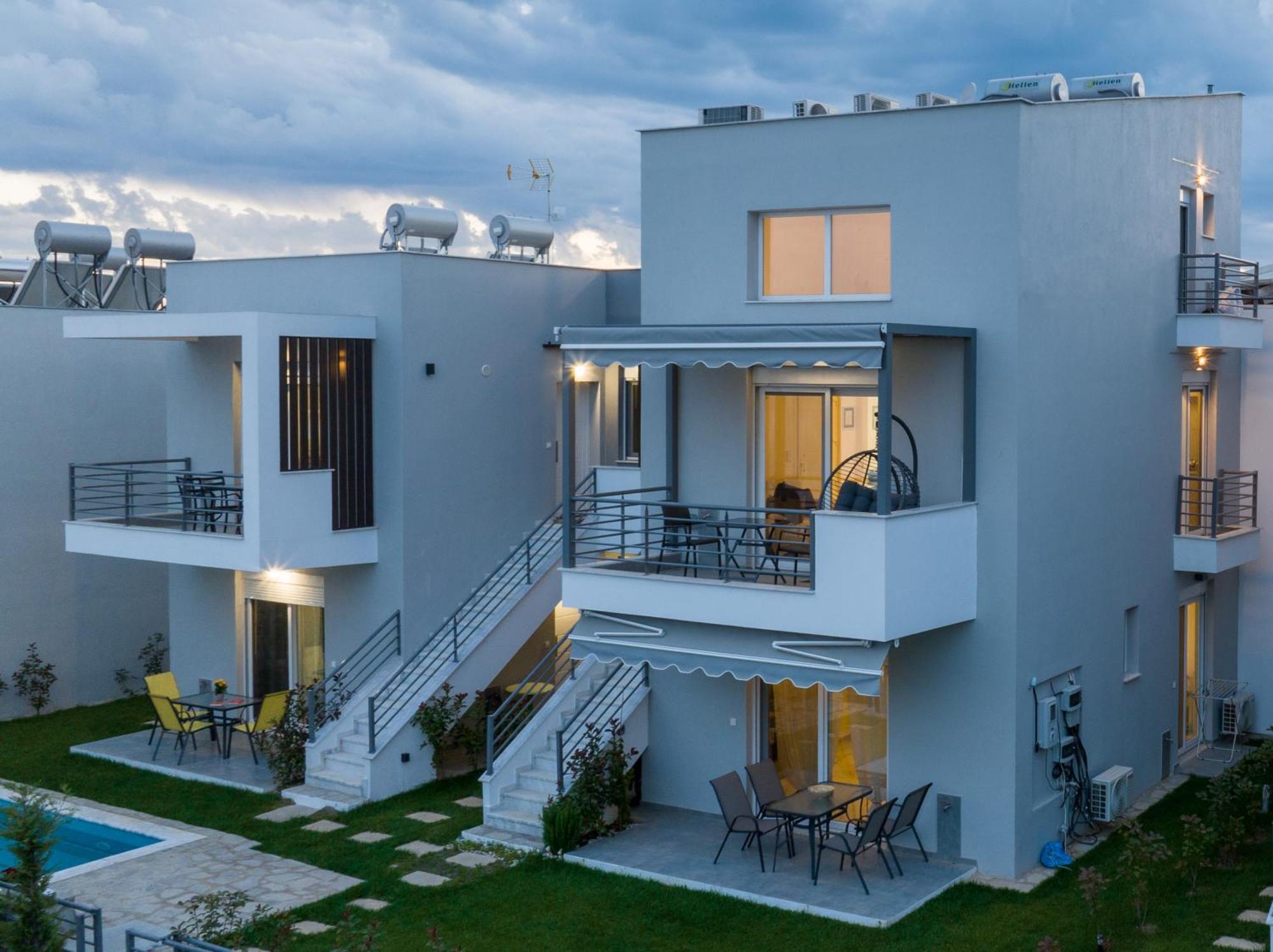 Kleoniki & Irida Residential Complexes Appartement Ofrínion Buitenkant foto